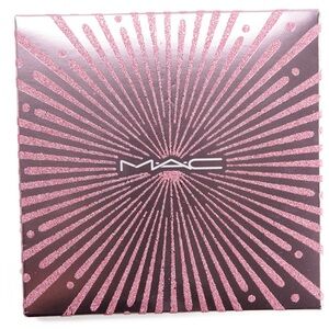 🆕 MAC Cosmetics Rocket to Fame Eyeshadow 12 pan palette NEW LE - 1 broken shadow